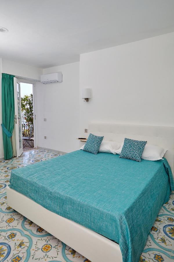 Malafemmena Guest House كابري المظهر الخارجي الصورة
